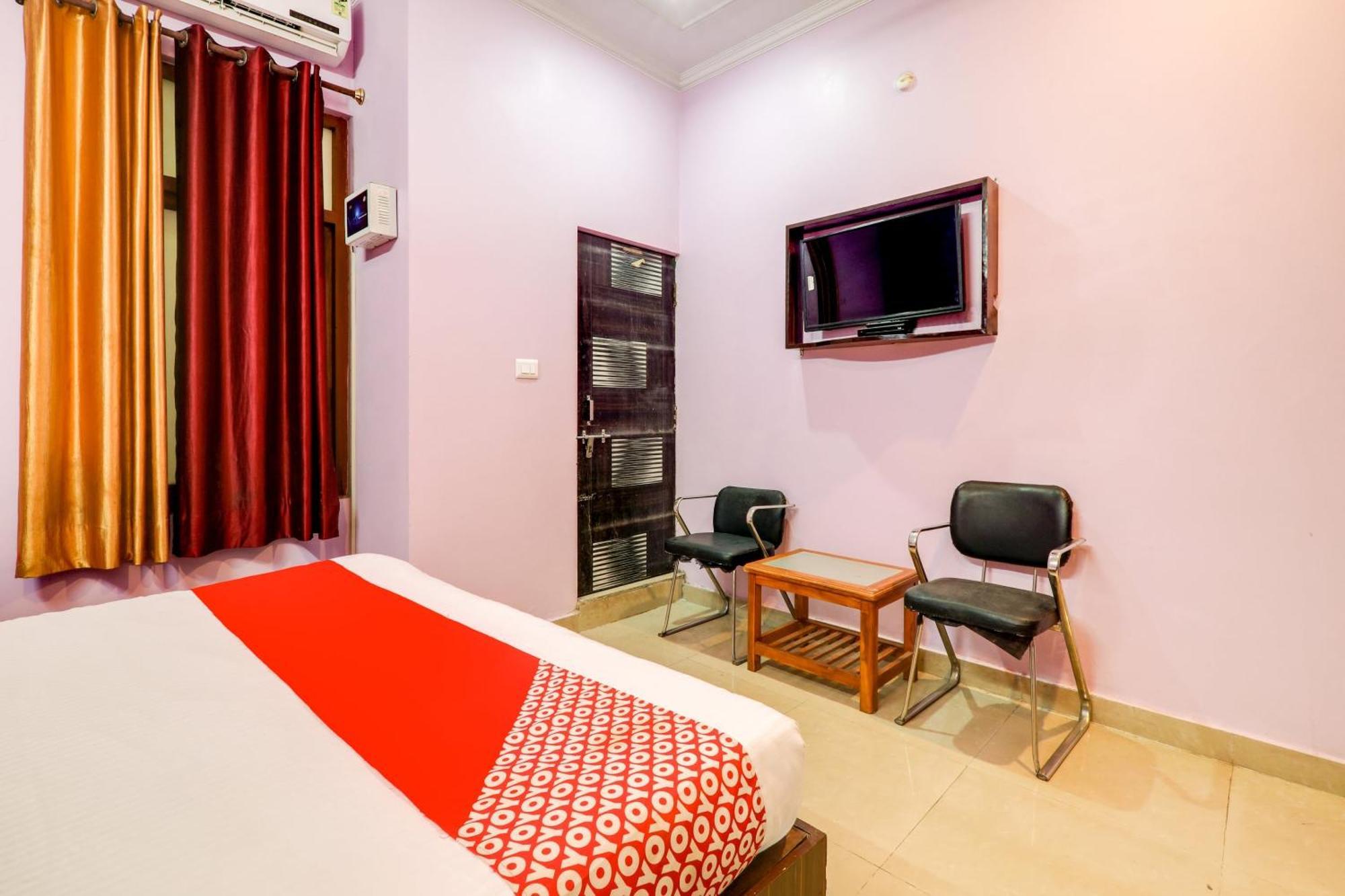 O Trimurti Palace Near Gomti Riverfront Park Hotel Lucknow